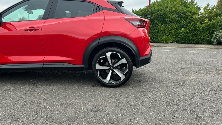 Nissan Juke 1.0 DiG-T 114 Tekna 5dr DCT Petrol Hatchback